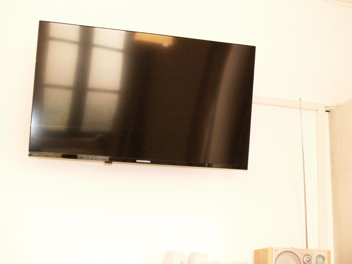 Lg Tiny Appartamento Korneuburg Esterno foto